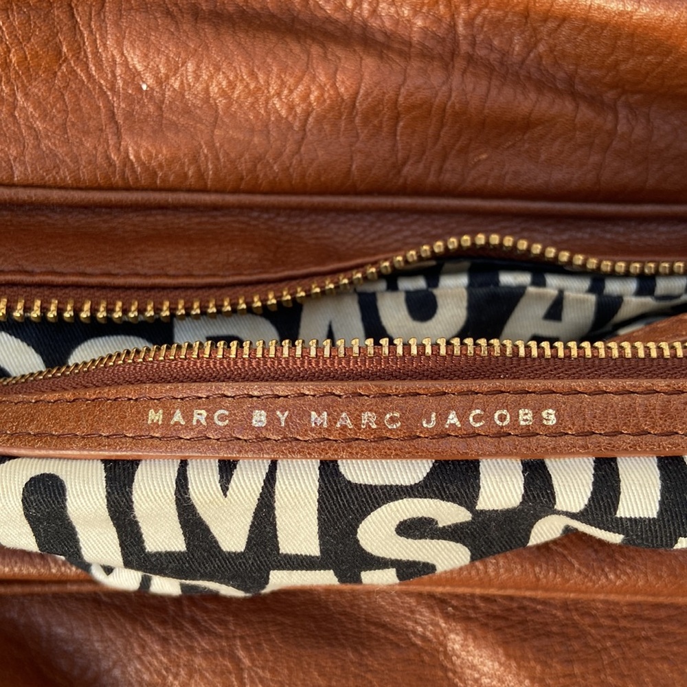 Marc Jacobs Cognac Brown Leather Shoulder Bag - Picture 13 of 16